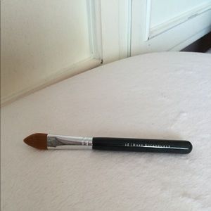 Bare escentuals max coverage concealer brush